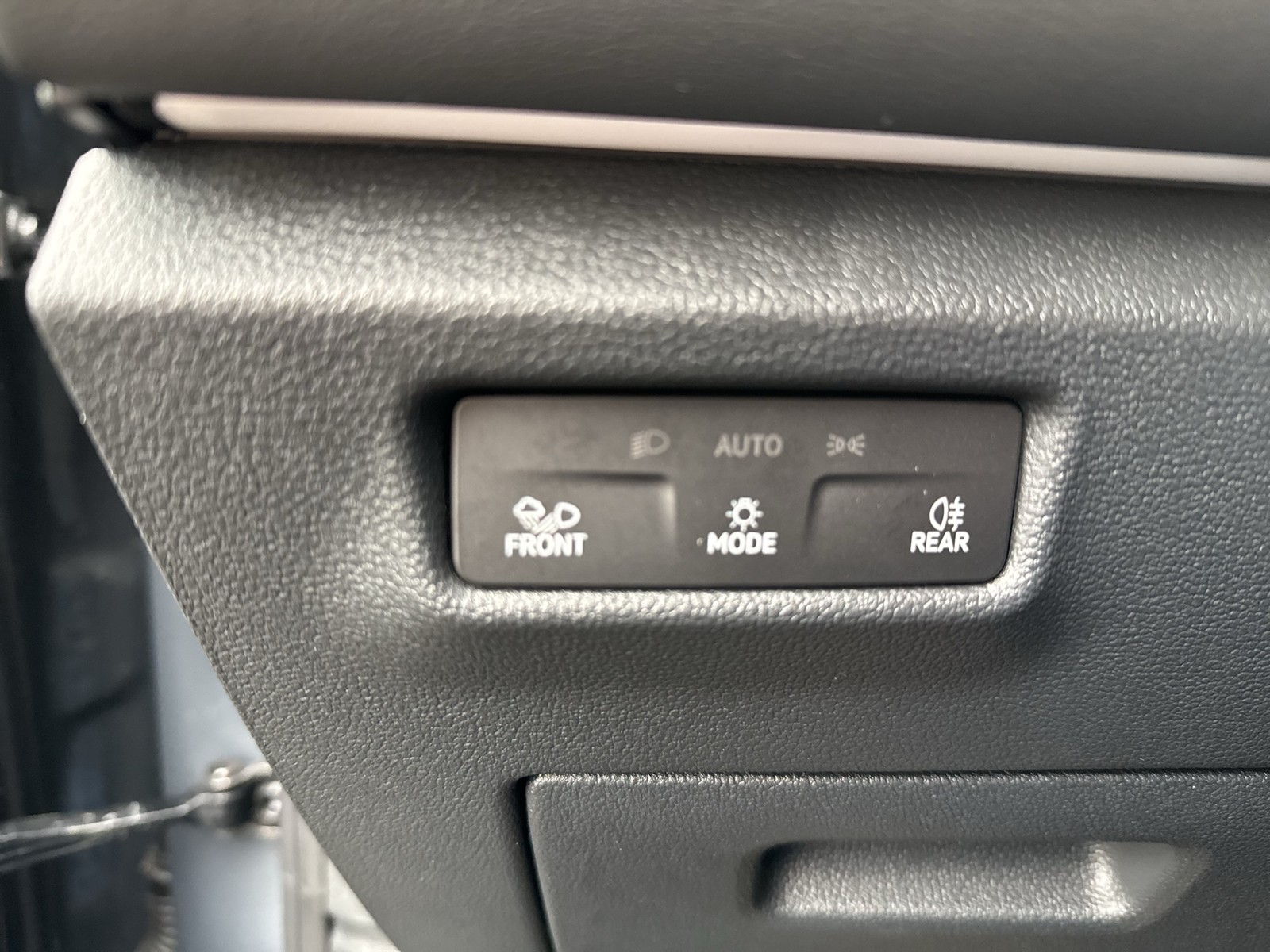 Volkswagen Tiguan 1.5 eTSI LIFE NEUESMODELL CAM ACC EKLAPPE