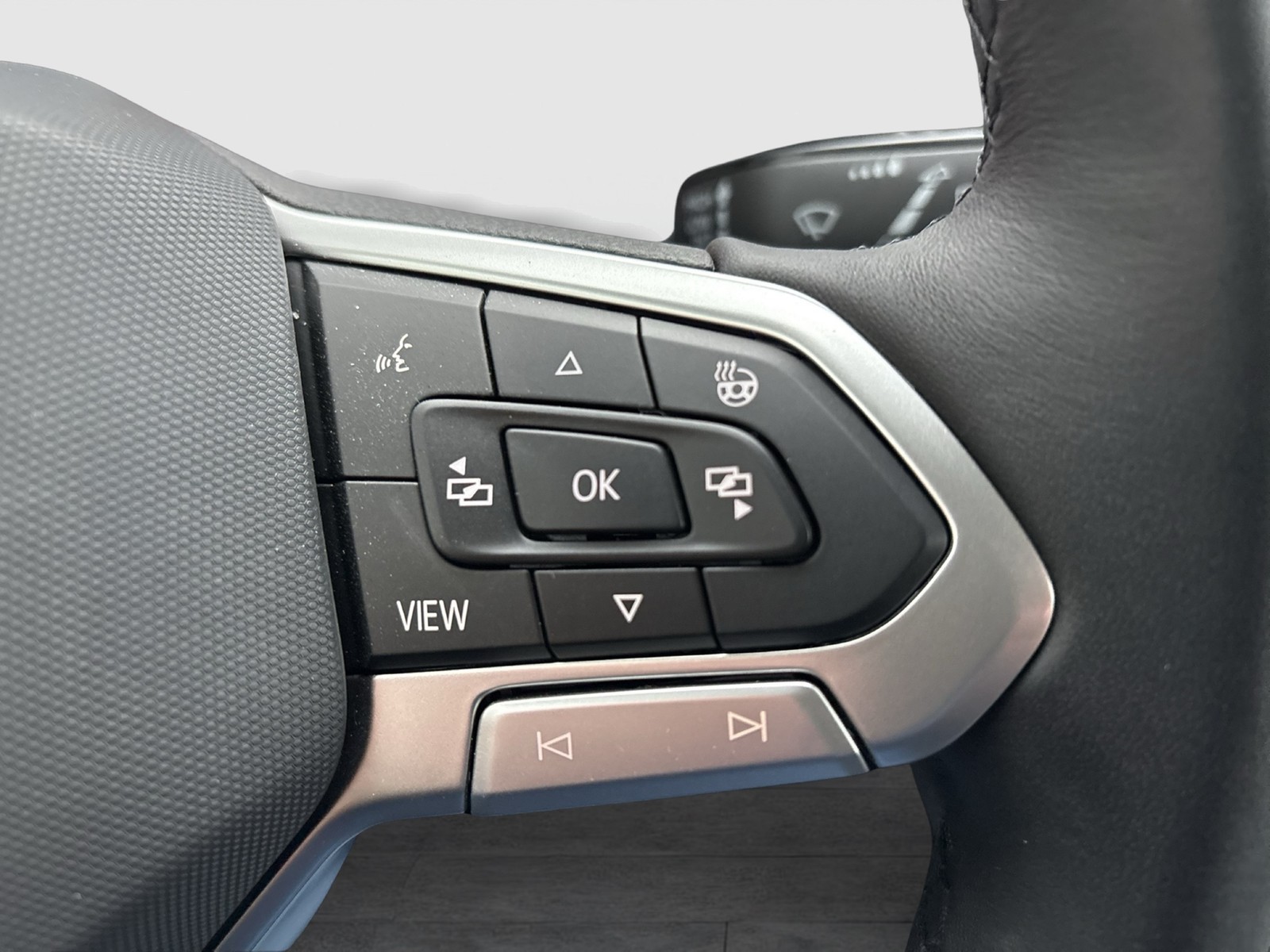 Volkswagen Golf VIII 2.0 GOAL FACELIFT HARMAN KARDON CAM