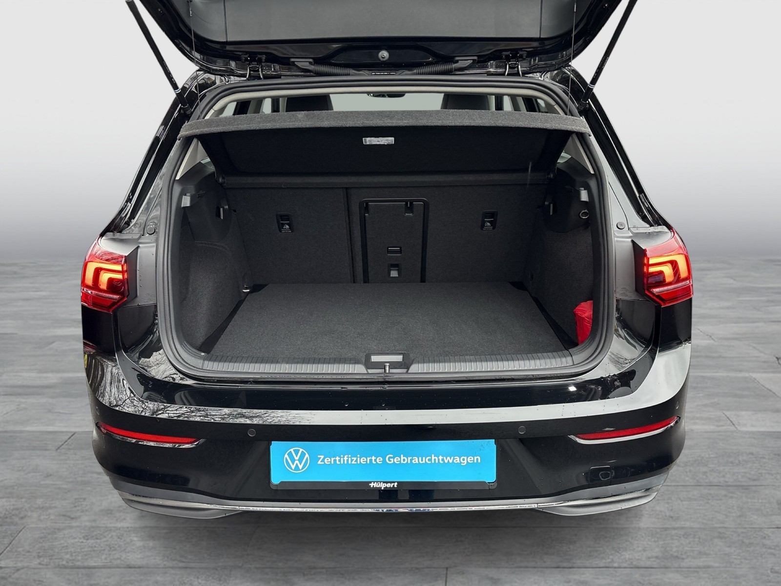 Volkswagen Golf VIII 2.0 GOAL FACELIFT HARMAN KARDON CAM