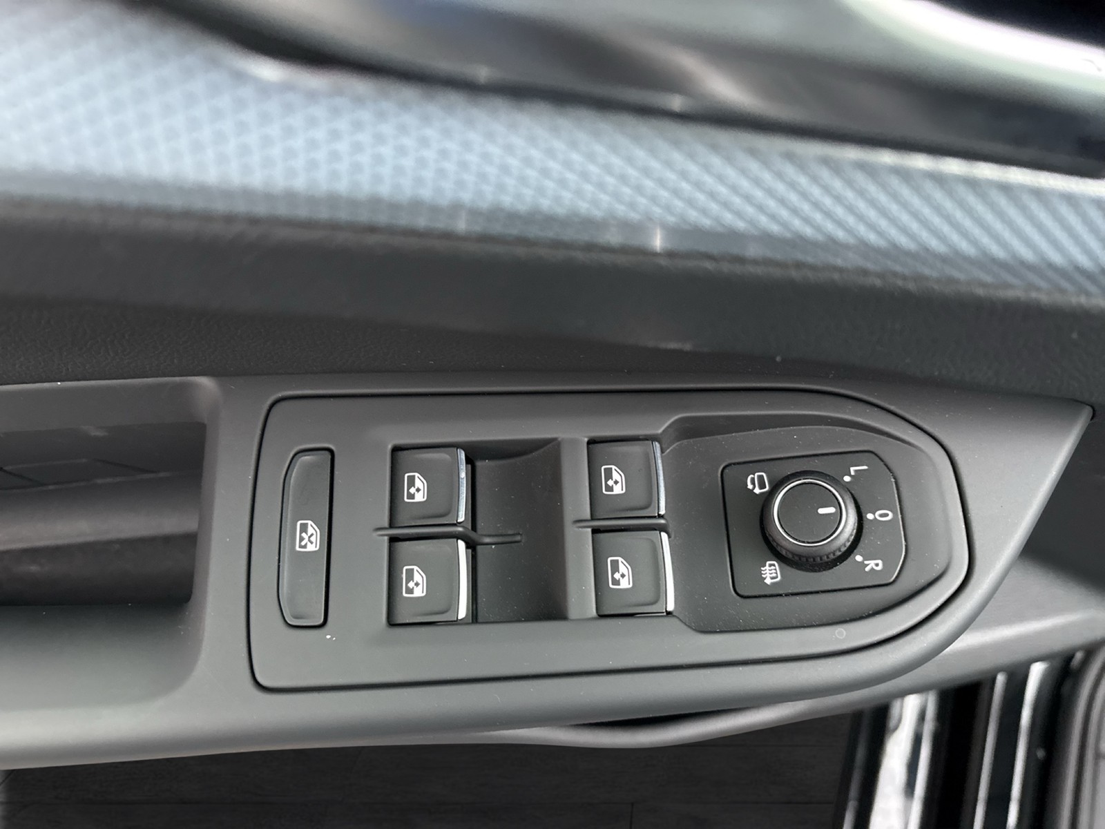 Volkswagen Golf VIII 2.0 GOAL FACELIFT HARMAN KARDON CAM