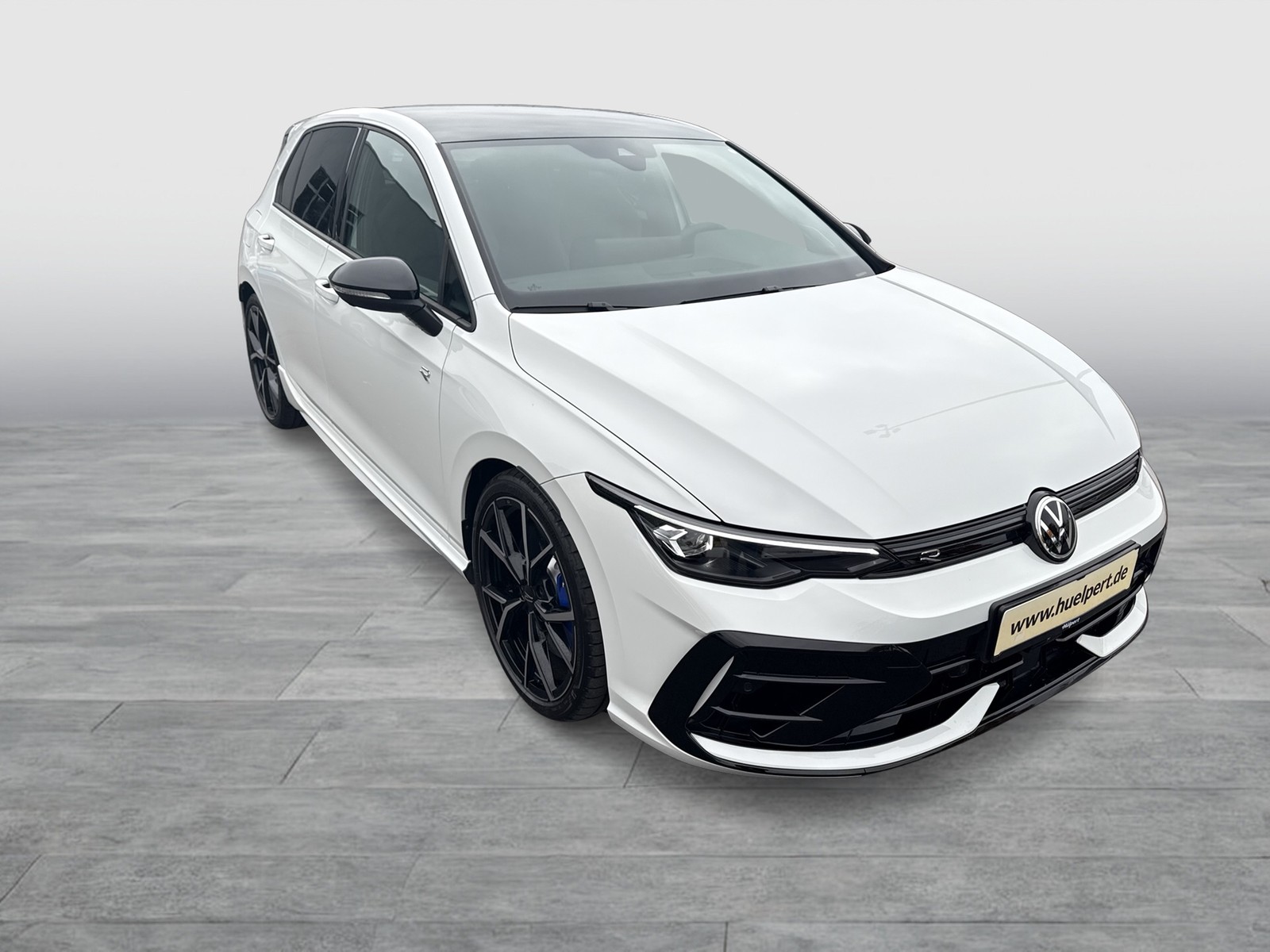 Volkswagen Golf VIII 2.0 R BLACKSTYLE 4X4 FACELIFT ACC LM19