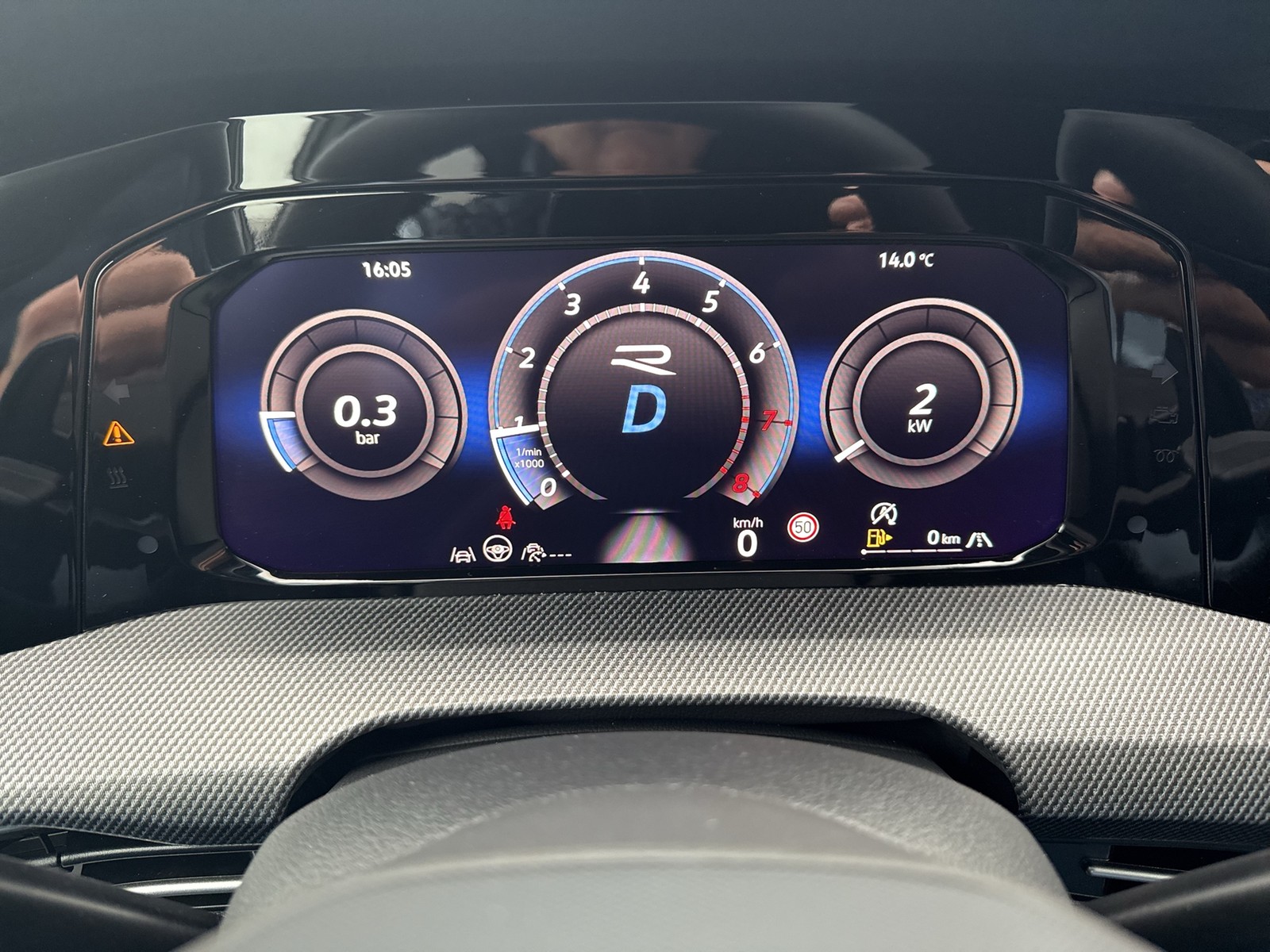 Volkswagen Golf VIII 2.0 R BLACKSTYLE 4X4 FACELIFT ACC LM19