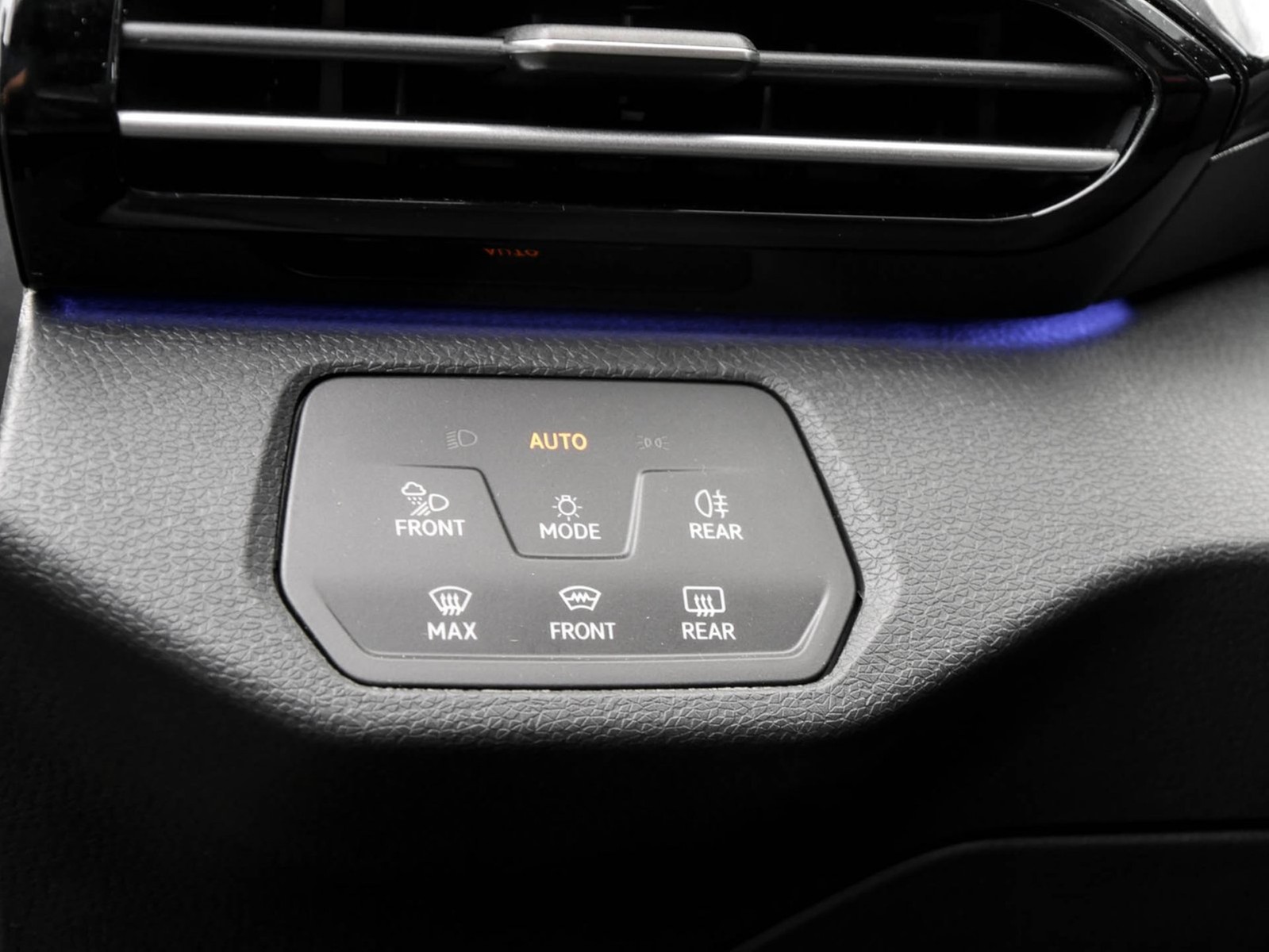 Volkswagen ID.5 GTX 4X4 WÄRMEPUMPE ACC LM21 NAVI SITZHEIZ.