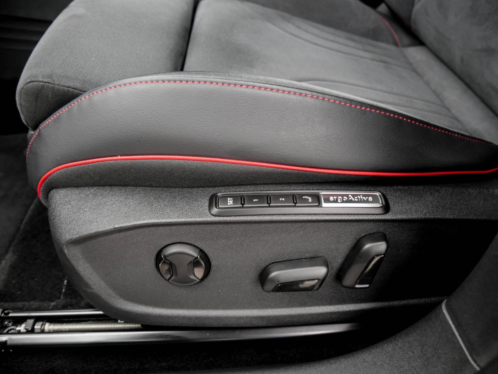 Volkswagen ID.3 GTX PERFORMANCE WÄRMEPUMPE ACC LM20 NAVI