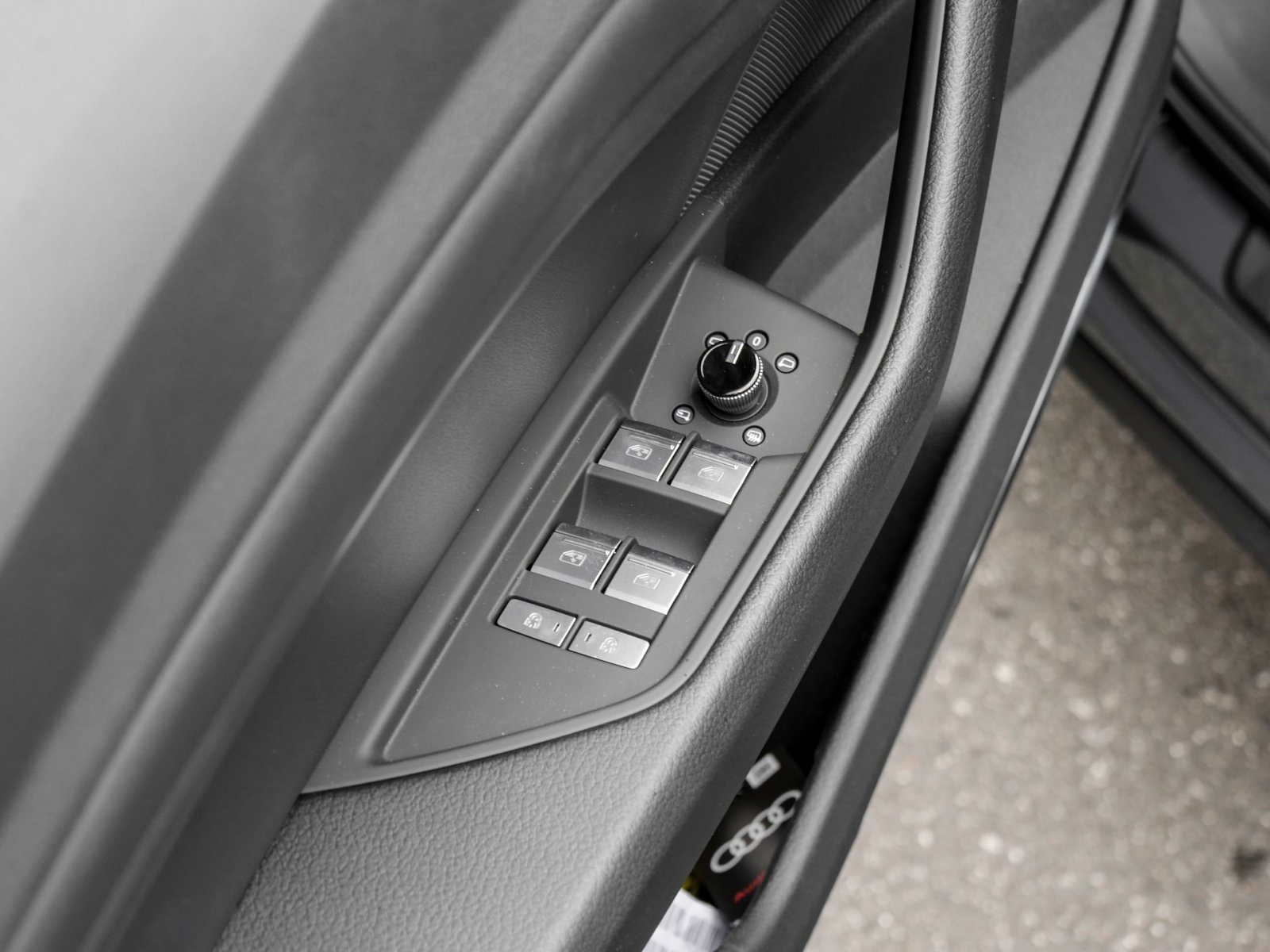 Audi Q8 e-tron 50 quattro advanced AHK CAM B&O LM20