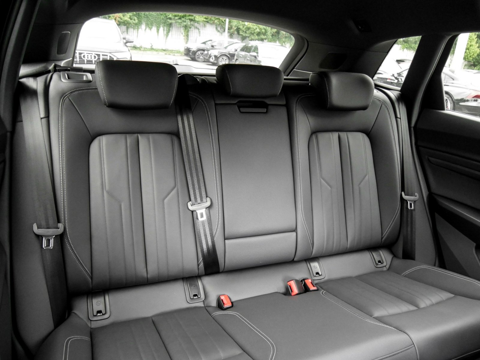 Audi Q8 e-tron 50 quattro advanced AHK CAM B&O LM20