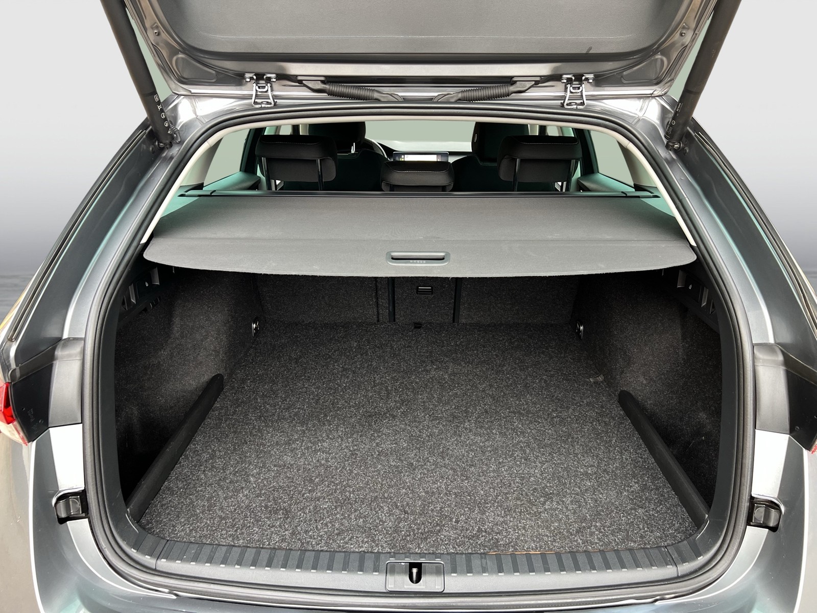 Skoda Octavia Combi 1.4 iV STYLE ACC HEAD-UP E-KLAPPE