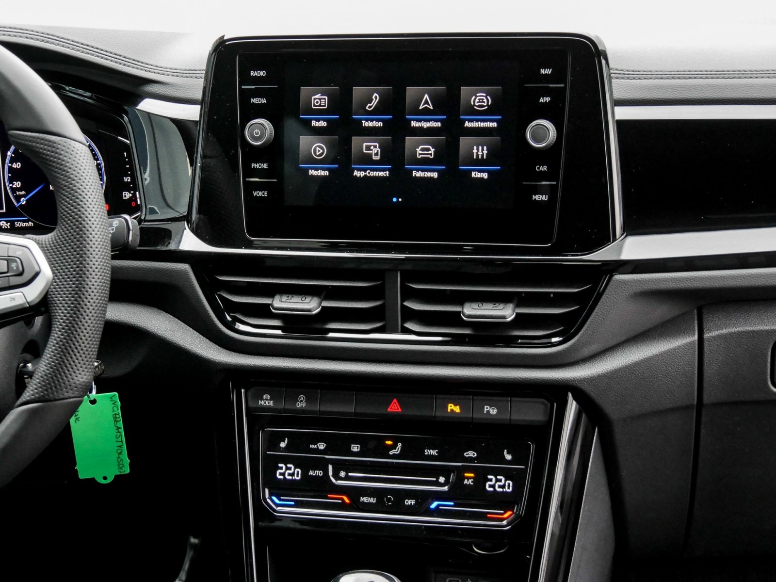 Volkswagen T-Roc 1.0 R-LINE BLACKSTYLE CAM LM19