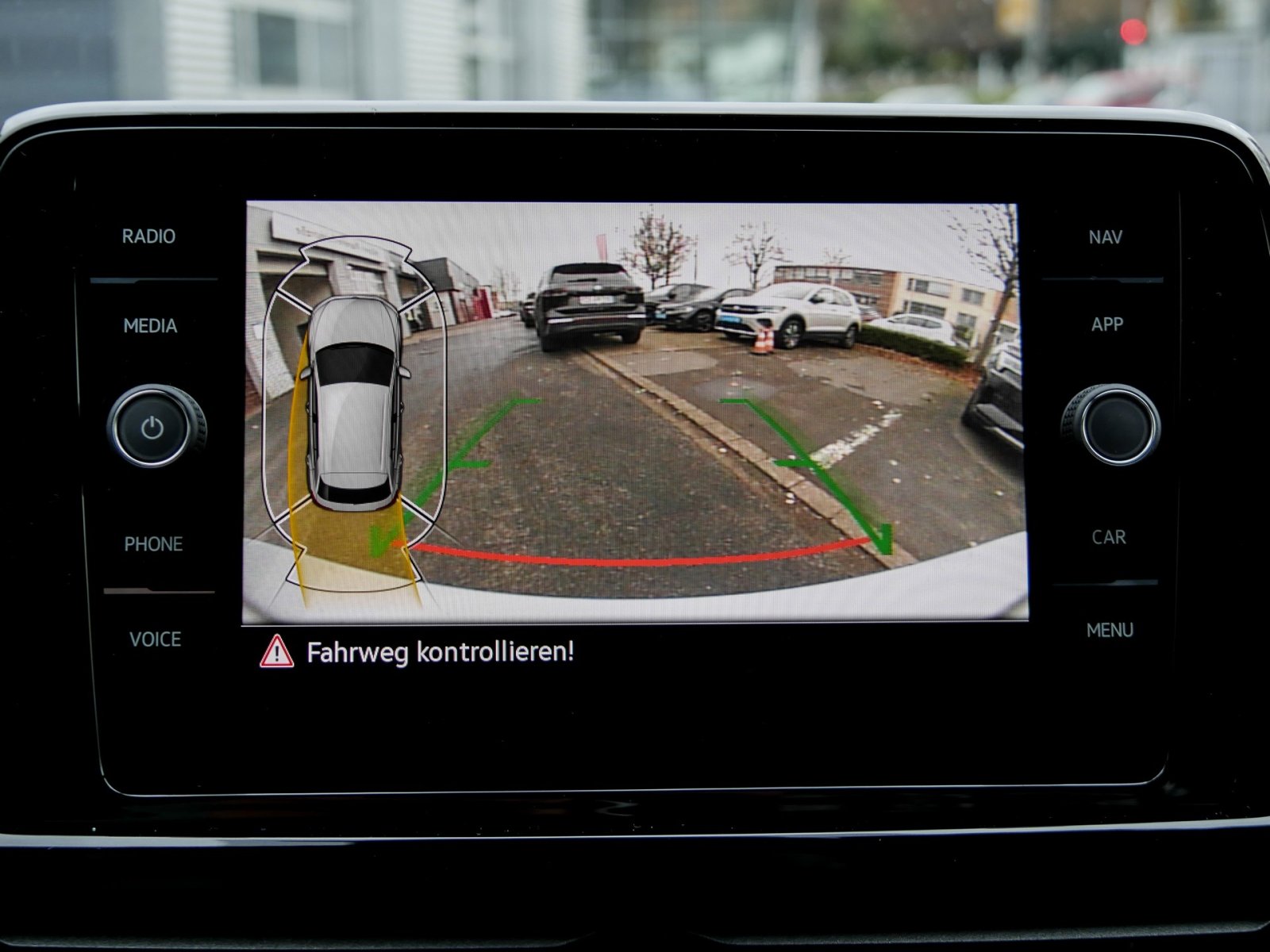 Volkswagen T-Roc 1.0 R-LINE BLACKSTYLE CAM LM19