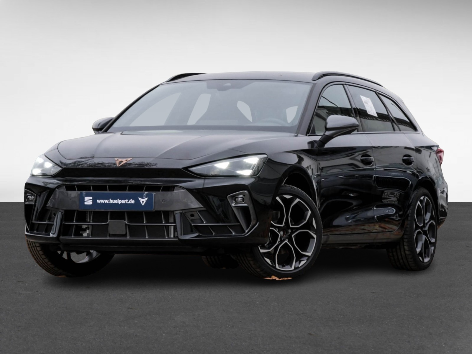 Cupra Leon ST 1.5 DSG PANO AHK-VORB. ACC LM18 EKLAPPE