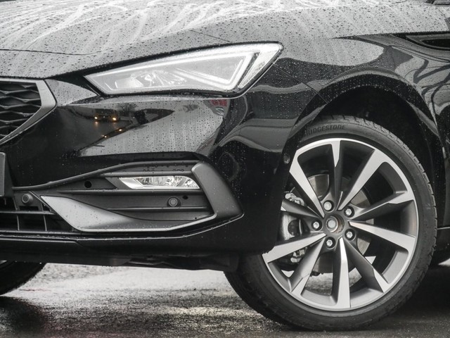 Seat Leon 1.5 eTSI FR BEATS CAM ACC LM18 NAVI CARPLAY