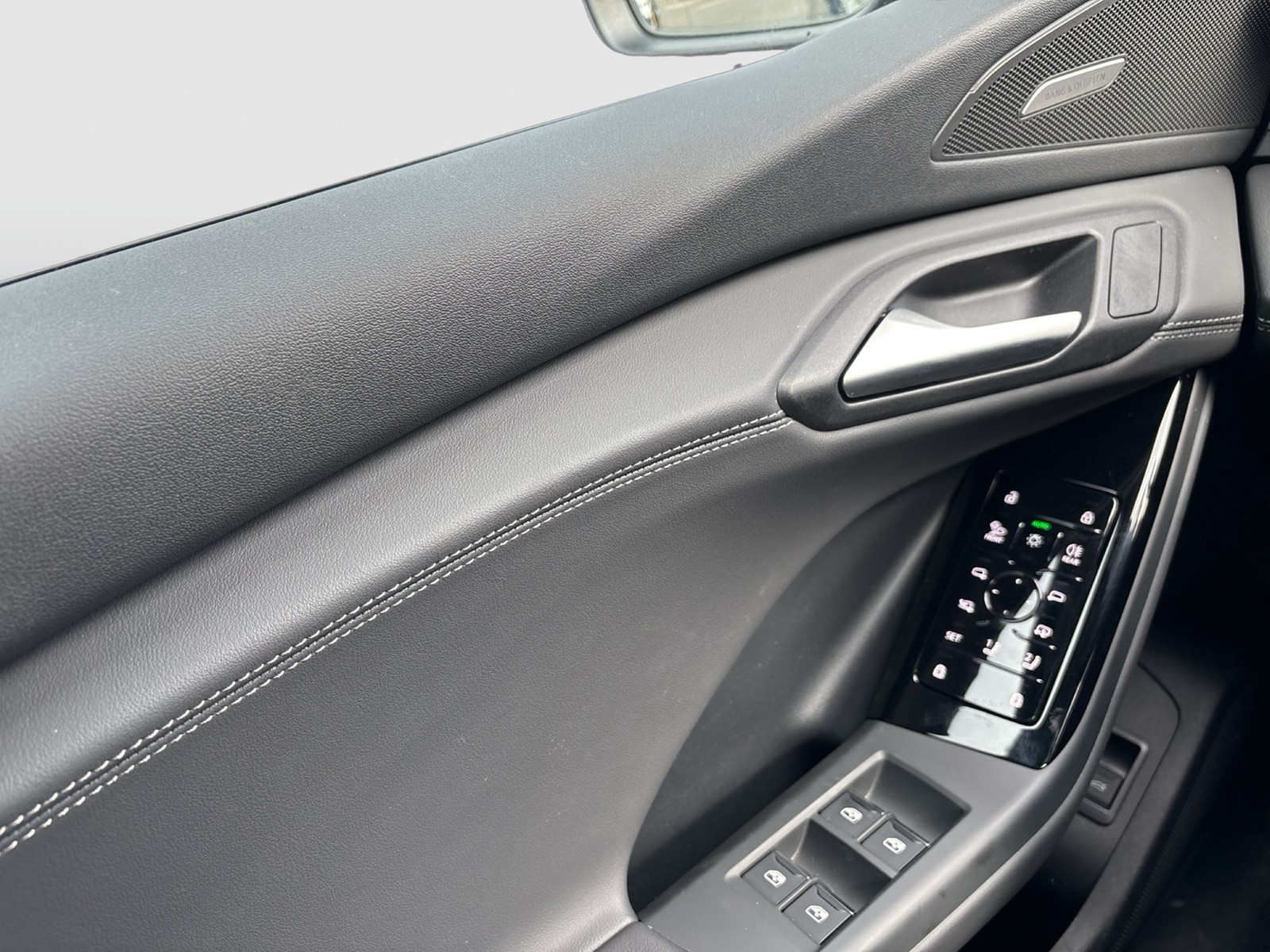 Audi Q6 e-tron quattro S LINE PANO B&O AHK 360CAM ACC