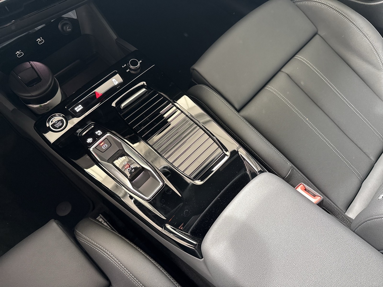 Audi Q6 e-tron quattro S LINE B&O AHK 360CAM ACC LM21