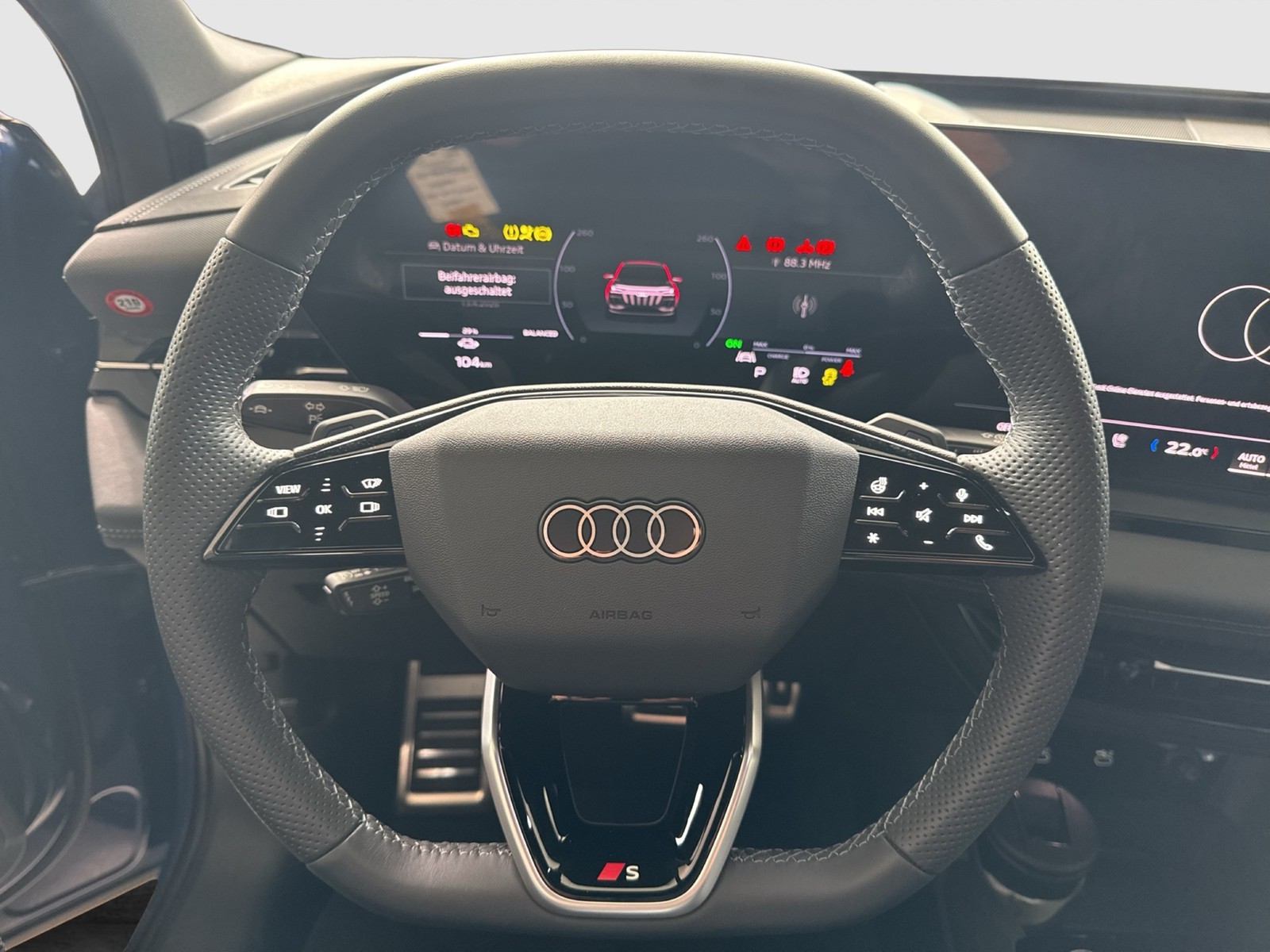 Audi Q6 e-tron quattro S LINE B&O AHK 360CAM ACC LM21