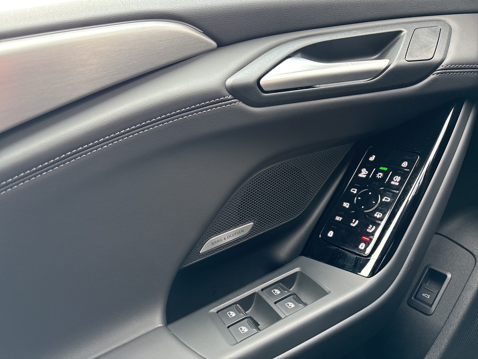 Audi A6 e-tron Sportback quattro S LINE PANO B&O LM21