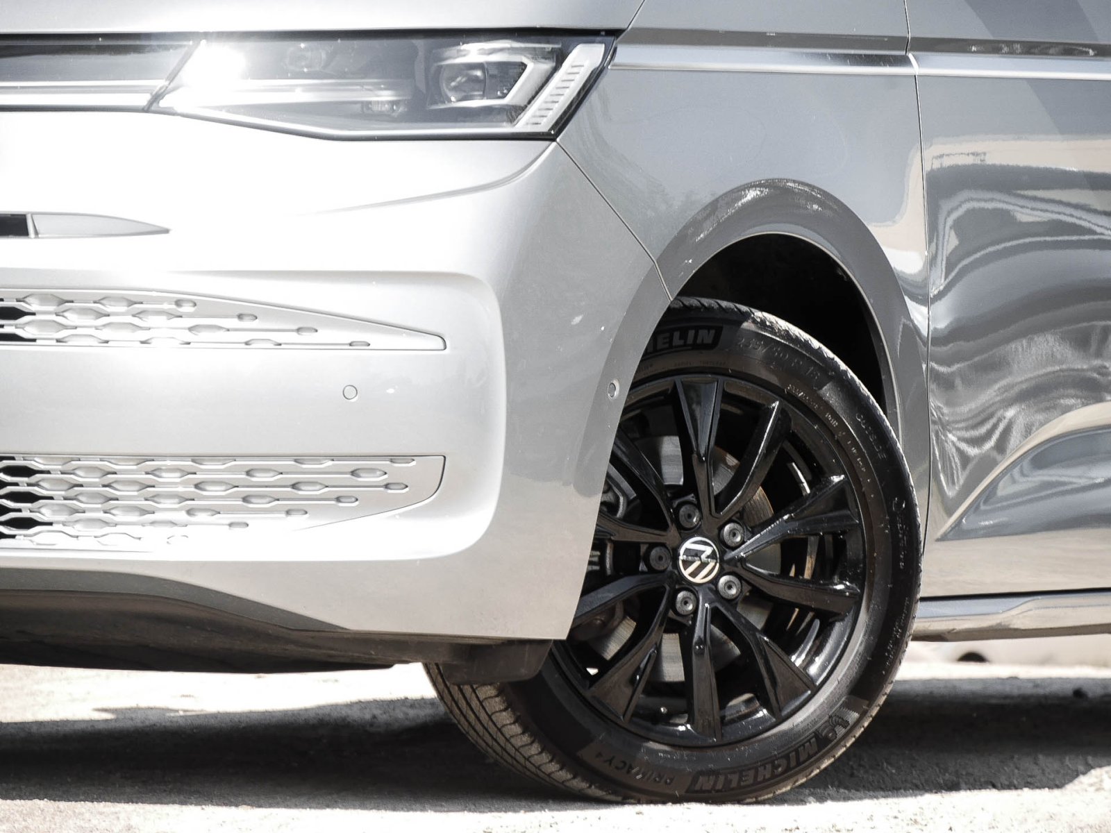 Volkswagen T7 Multivan HYBRID STYLE PANO STANDHZ. CAM LM18