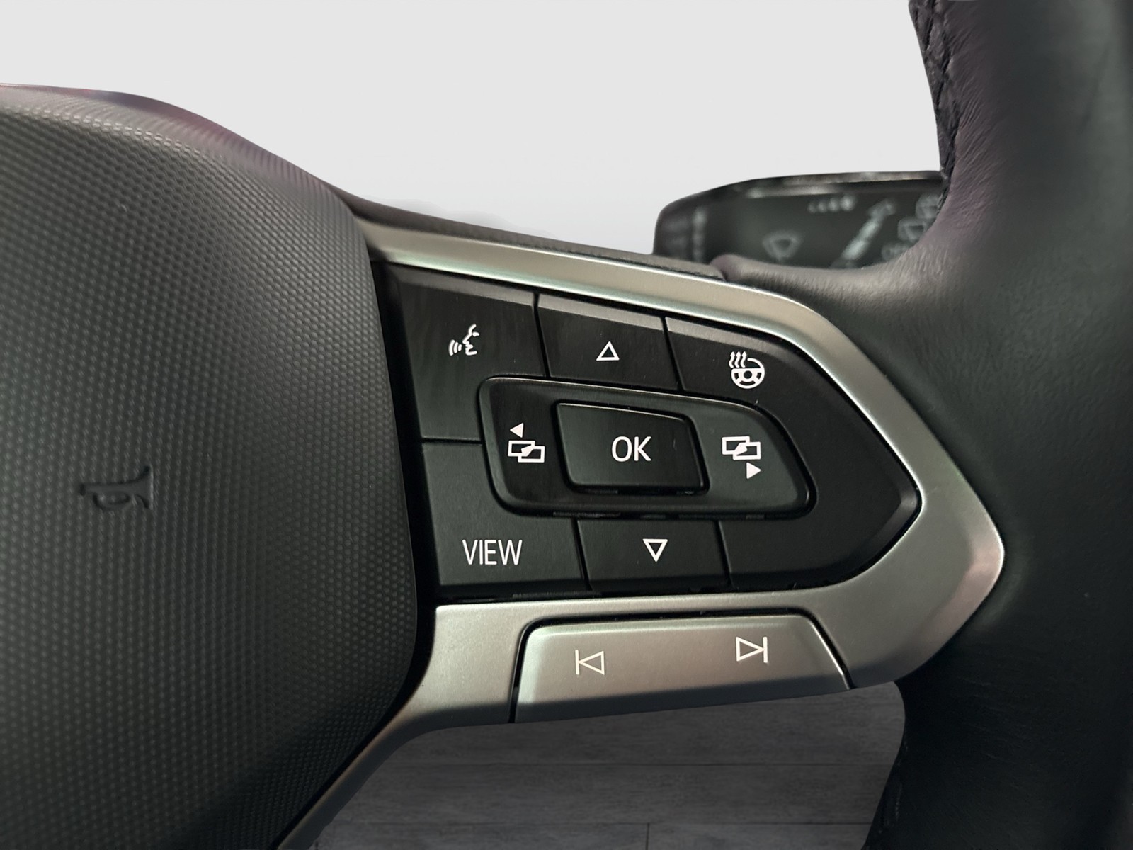 Volkswagen Golf VIII 1.5 GOAL FACELIFT AHK ACC NAVI CARPLAY