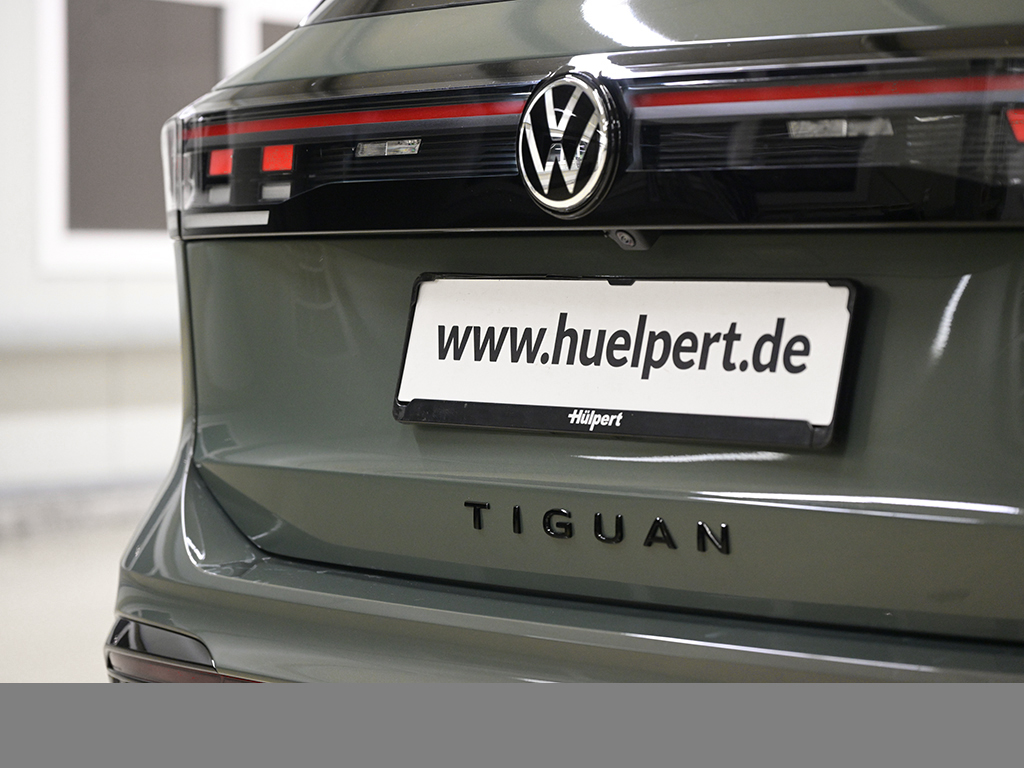 Volkswagen Tiguan 2.0 R-LINE DSG PANO AHK BLACKSTYLE