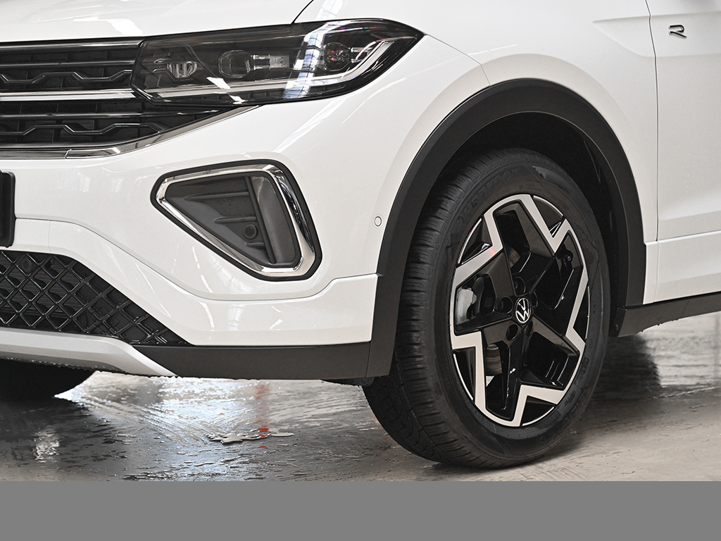 Volkswagen T-Cross 1.0 R-LINE DSG AHK KEYLESS NAVI CAM