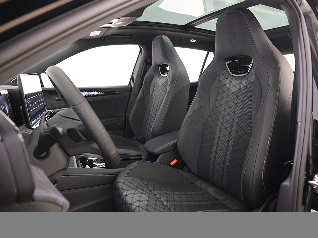 Volkswagen Tiguan 2.0 R-LINE 4MOTION DSG STANDHZG AHK PANO