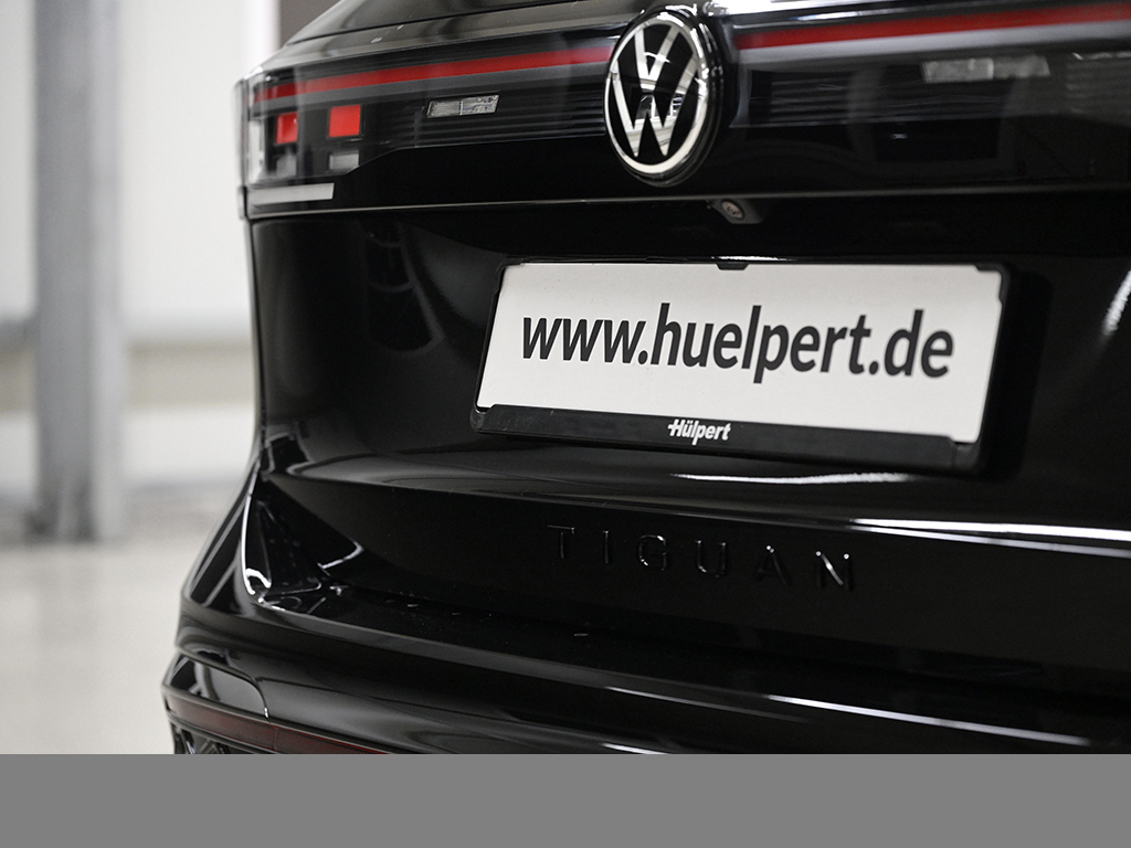 Volkswagen Tiguan 2.0 R-LINE 4MOTION DSG STANDHZG AHK PANO