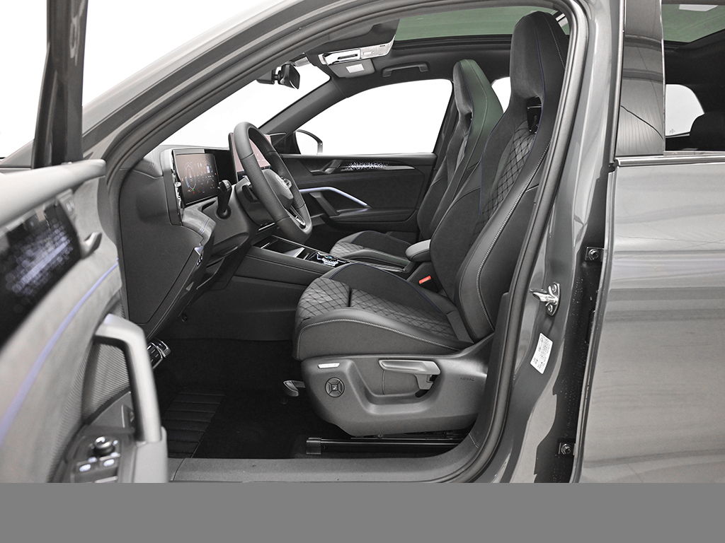 Volkswagen Tiguan 2.0 R-LINE 4MOTION DSG PANO BLACKSTYLE