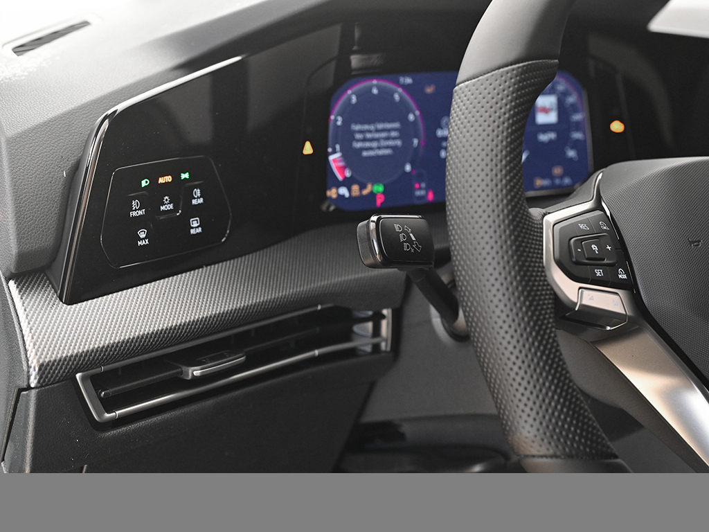 Volkswagen Golf GTI PANO BLACKSTYLE HARMANKARDON