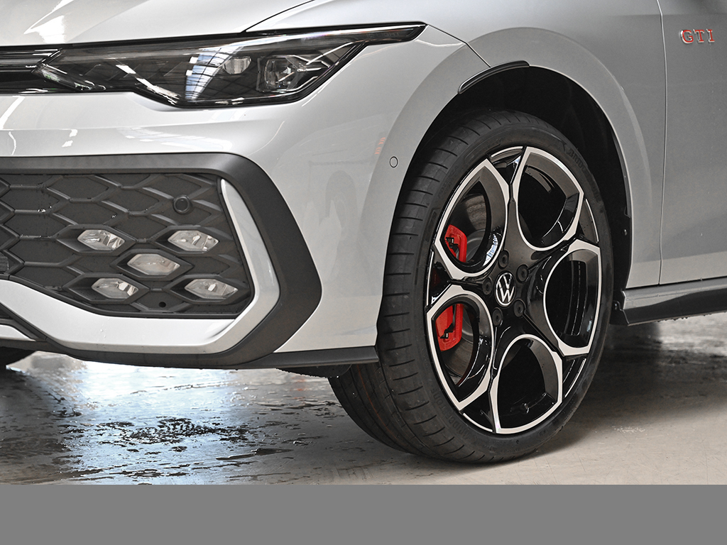 Volkswagen Golf GTI PANO BLACKSTYLE HARMANKARDON