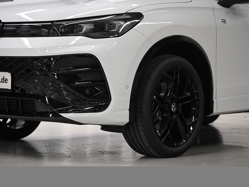 Volkswagen Tiguan 2.0 R-LINE 4MOTION DSG STANDHZG AHK PANO