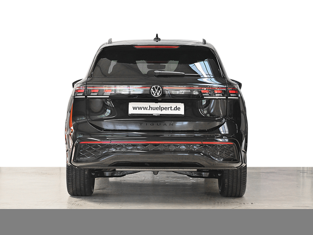 Volkswagen Tiguan eHYBRID R-LINE DSG BLACKSTYLE PANO AHK