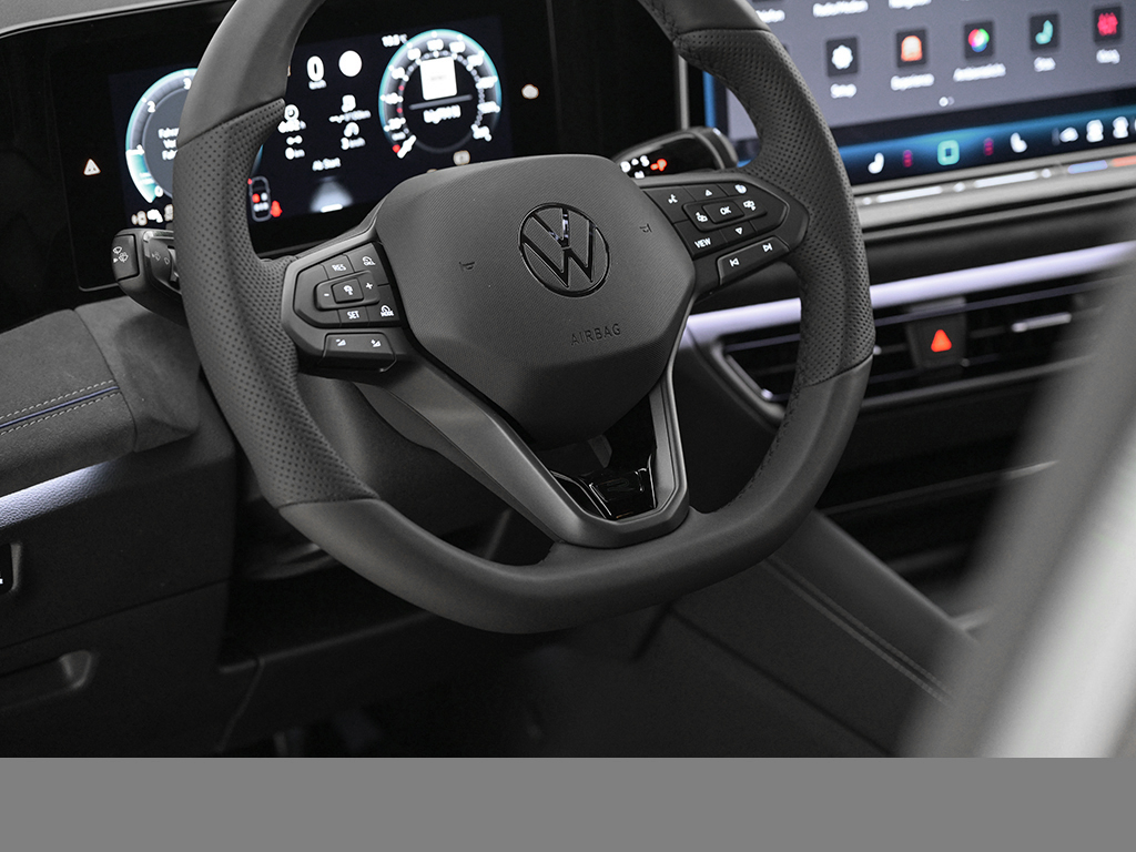 Volkswagen Tiguan 2.0 R-LINE DSG BLACKSTYLE AHK LM20