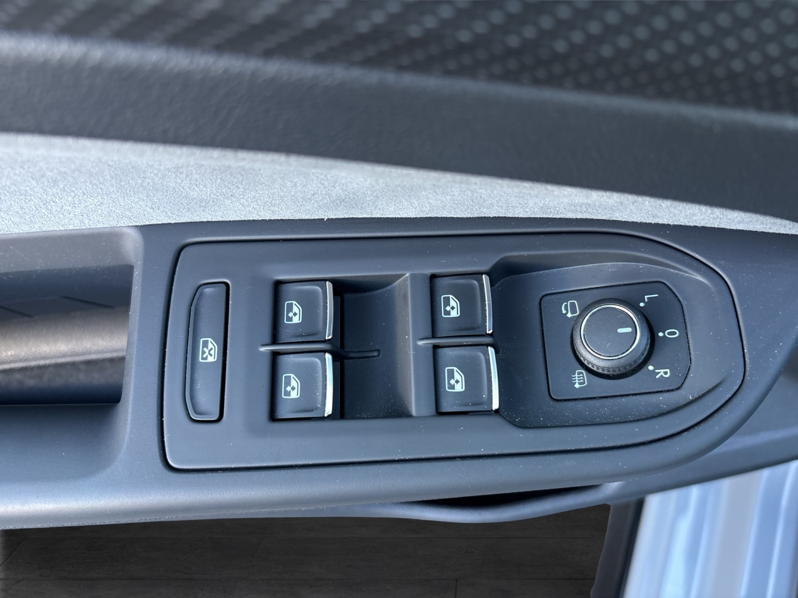 Volkswagen Golf Variant VIII 1.5 R-LINE ACC NAVI CARPLAY