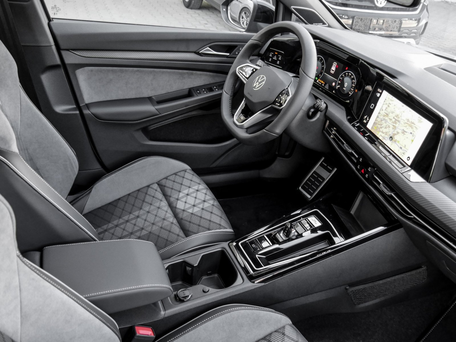 Volkswagen Golf Variant 1.5 R-LINE DSG HARMANKARDON eKLAPPE