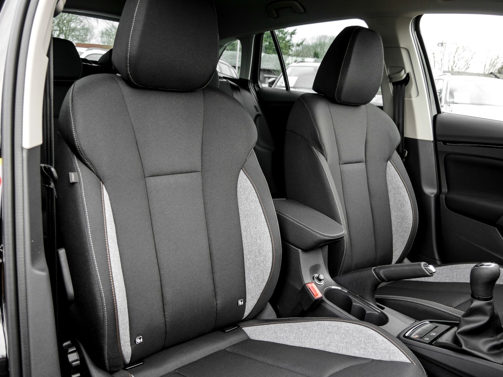 Skoda Scala 1.0 TOUR ACC PDC RFK SHZ