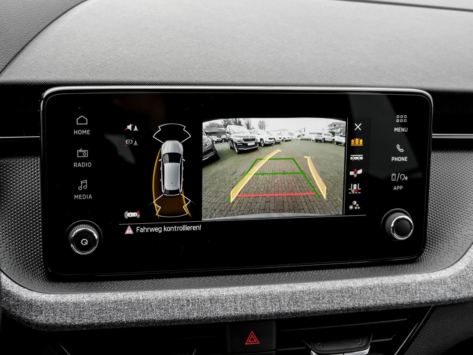 Skoda Scala 1.0 TOUR ACC PDC RFK SHZ