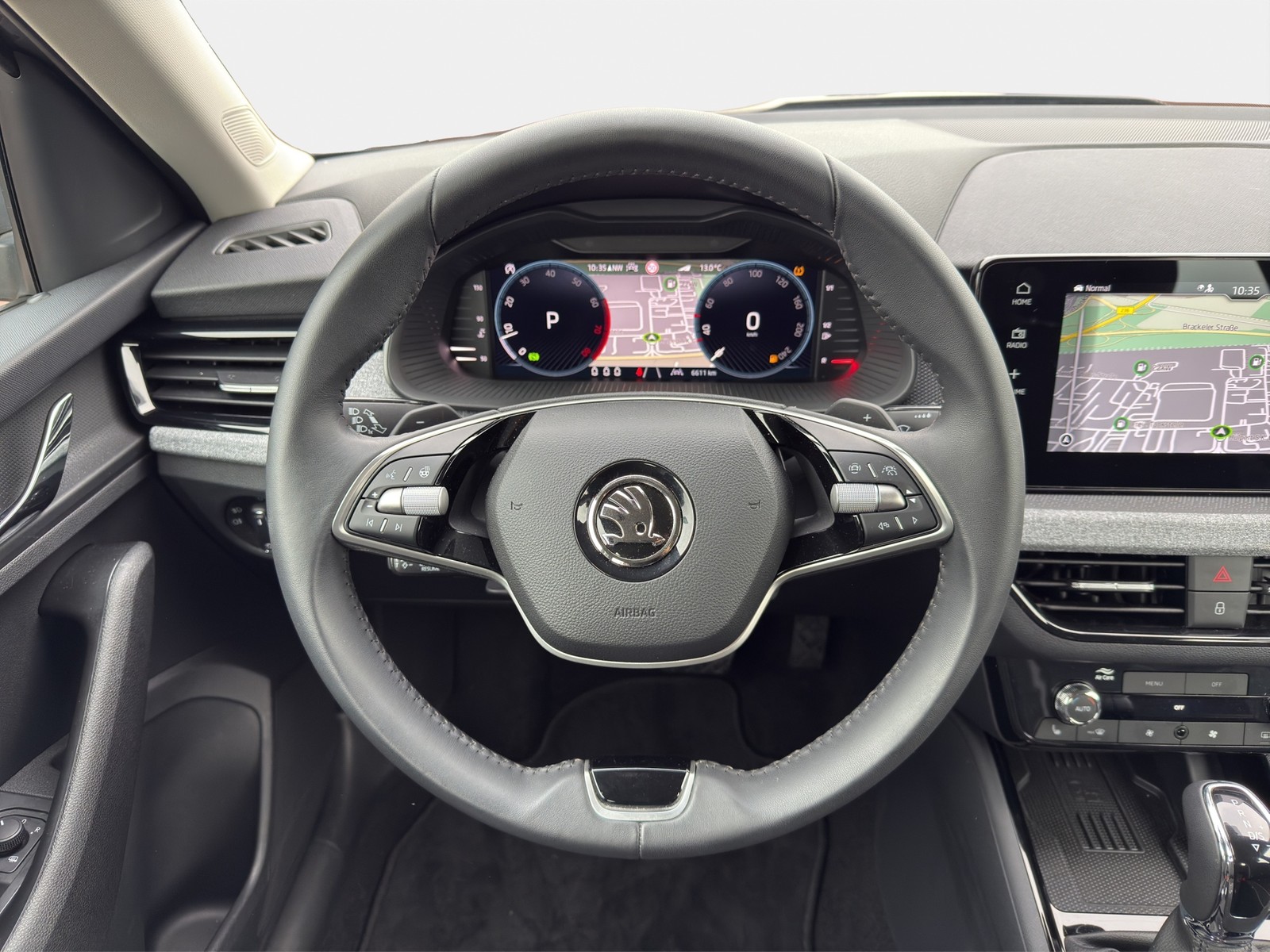 Skoda Kamiq 1.5 SELECTION CAM ACC NAVI ALU SITZHEIZUNG