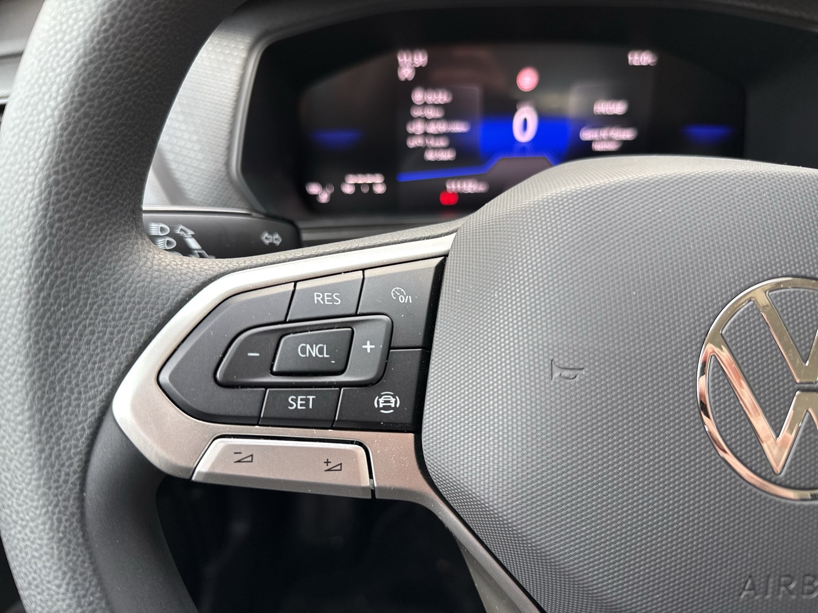 Volkswagen T-Cross 1.0 CARPLAY SITZHEIZUNG LED EINPARKHILFE