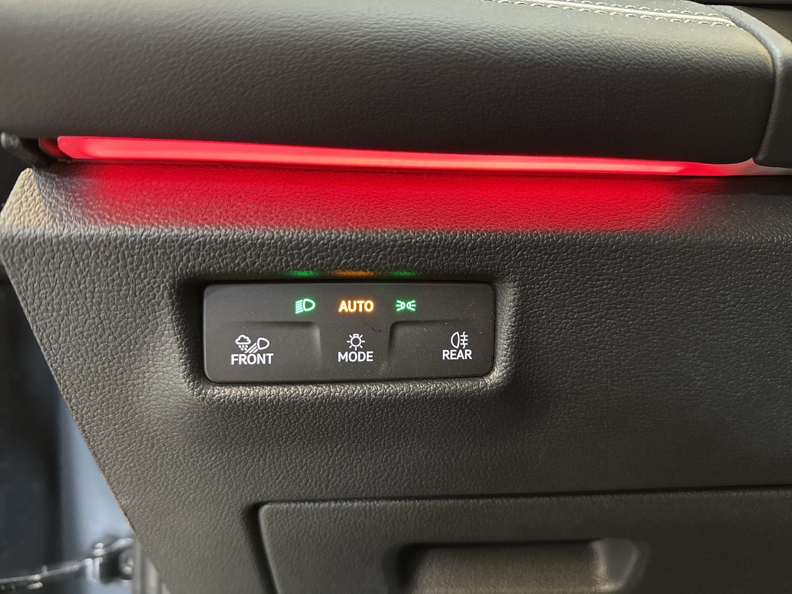 Volkswagen Tayron 2.0 ELEGANCE LEDER AHK 360°CAM ACC LM18