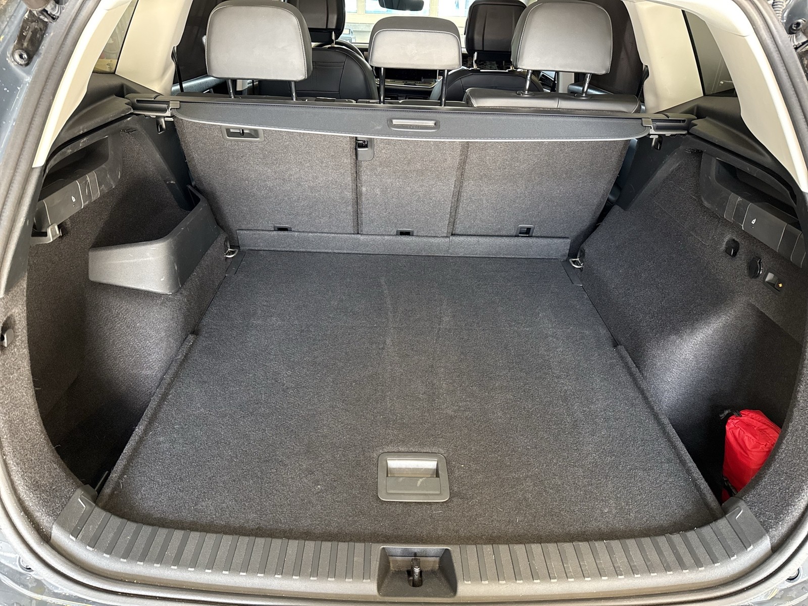 Volkswagen Tayron 2.0 ELEGANCE LEDER AHK 360°CAM ACC LM18