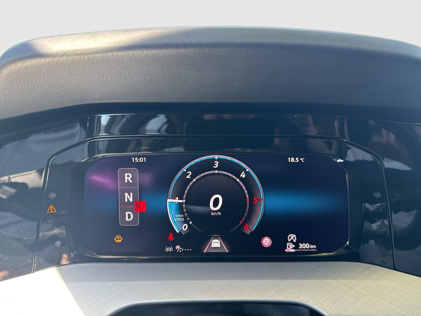 Volkswagen Golf VIII 2.0 LIFE FACELIFT ACC LM18 CARPLAY