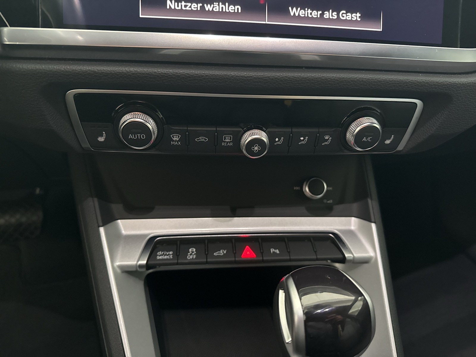 Audi Q3 Sportback 45 HYBRID BLACKPAK KAMERA eKLAPPE NAVI+