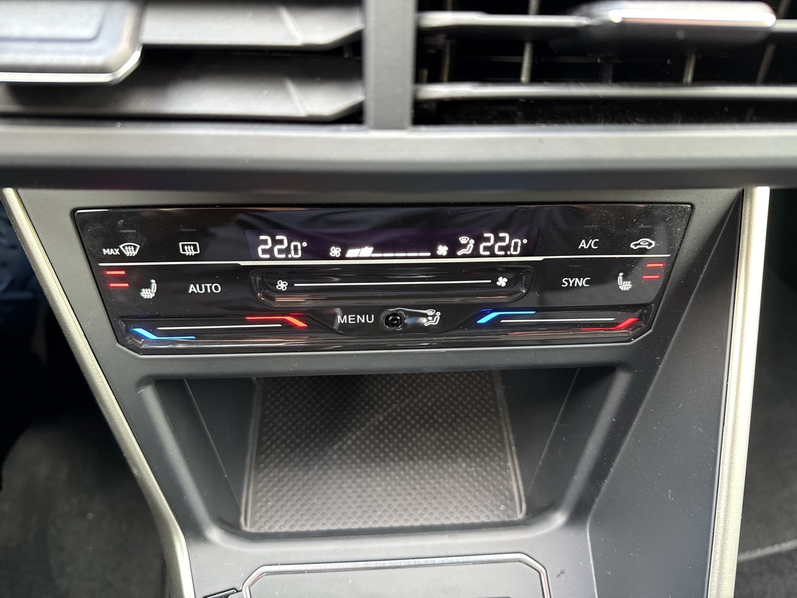 Volkswagen Taigo 1.5 MOVE LM17 CARPLAY SITZHEIZUNG LED DAB+