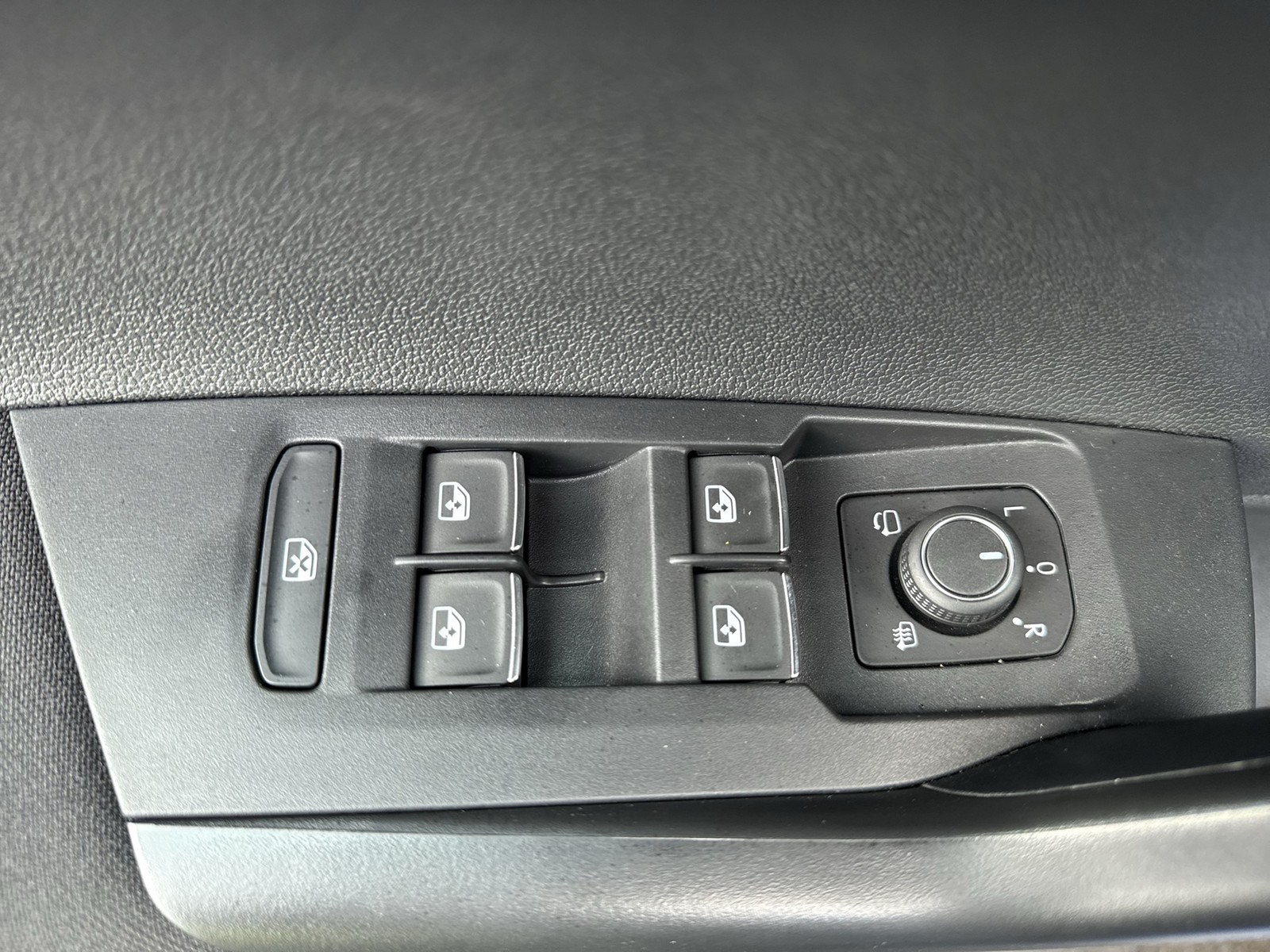 Volkswagen Taigo 1.5 MOVE LM17 CARPLAY SITZHEIZUNG LED DAB+