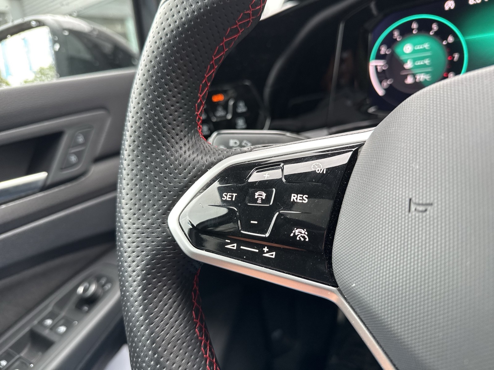 Volkswagen Golf 2.0 GTI CLUBSPORT PANO KAMERA AKRA ALU19