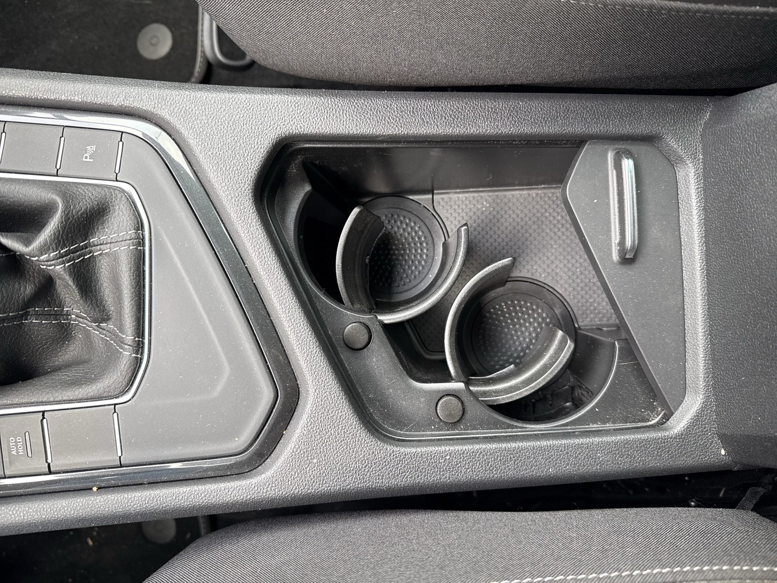 Volkswagen Tiguan 1.5 R-Line ALU19 eKLAPPE CARPLAY KAMERA