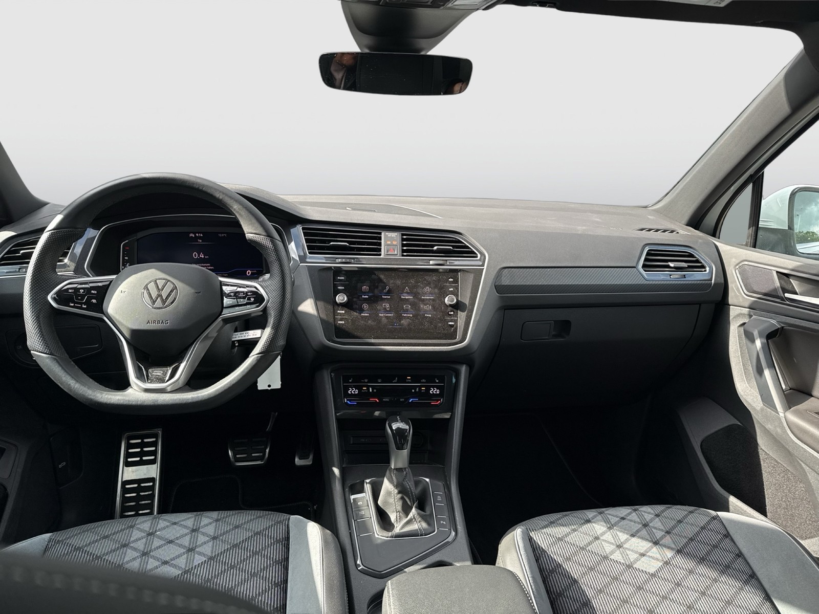 Volkswagen Tiguan 1.5 R-Line ALU19 eKLAPPE CARPLAY KAMERA