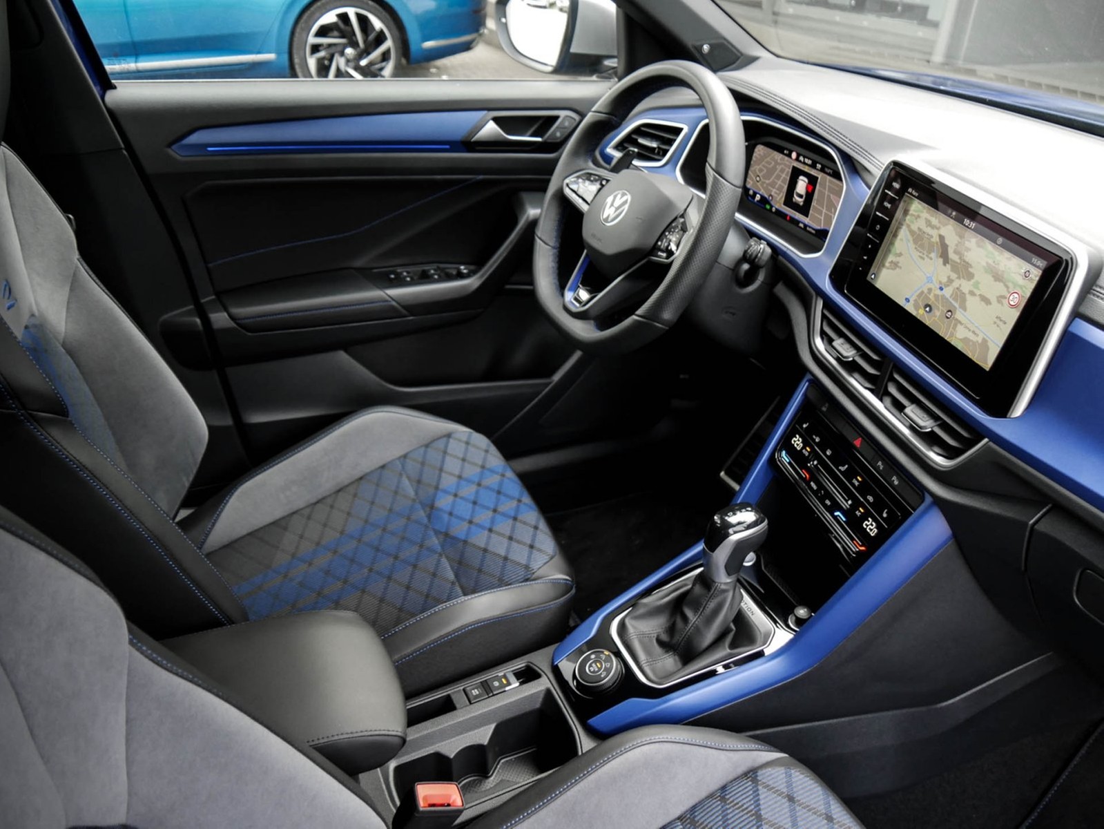 Volkswagen T-Roc 2.0 R 4X4 AKRAPOVIC BEATS CAM ACC LM18 NAVI