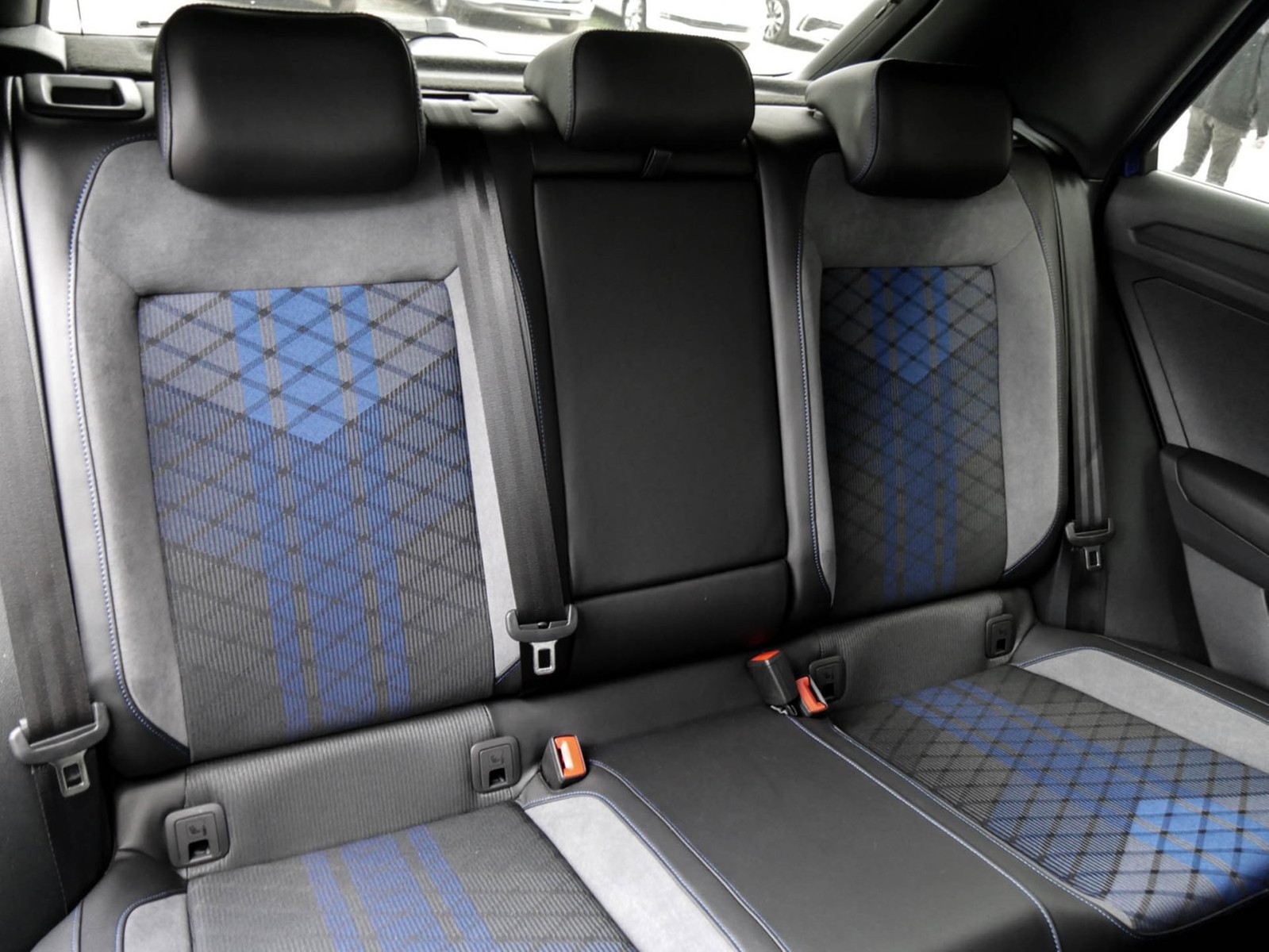 Volkswagen T-Roc 2.0 R 4X4 AKRAPOVIC BEATS CAM ACC LM18 NAVI