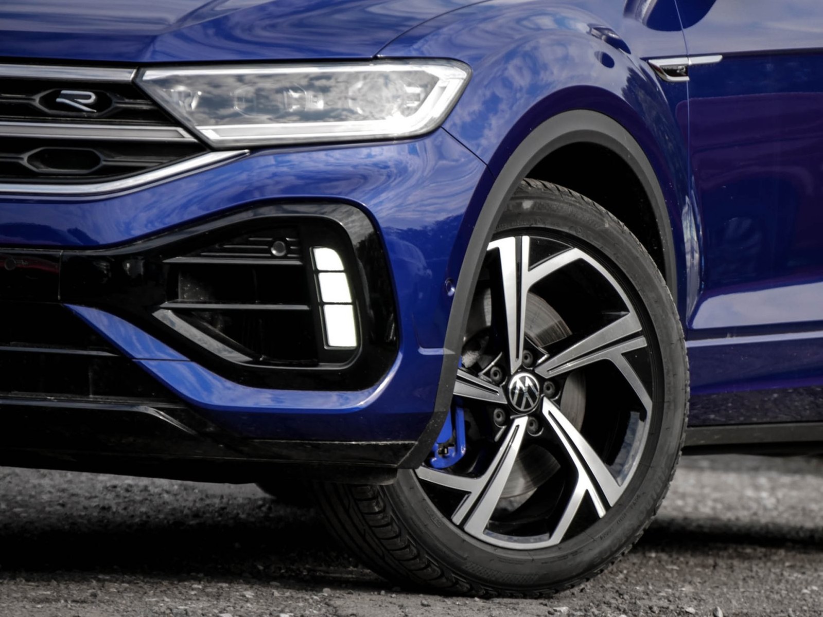Volkswagen T-Roc 2.0 R 4X4 AKRAPOVIC BEATS CAM ACC LM18 NAVI