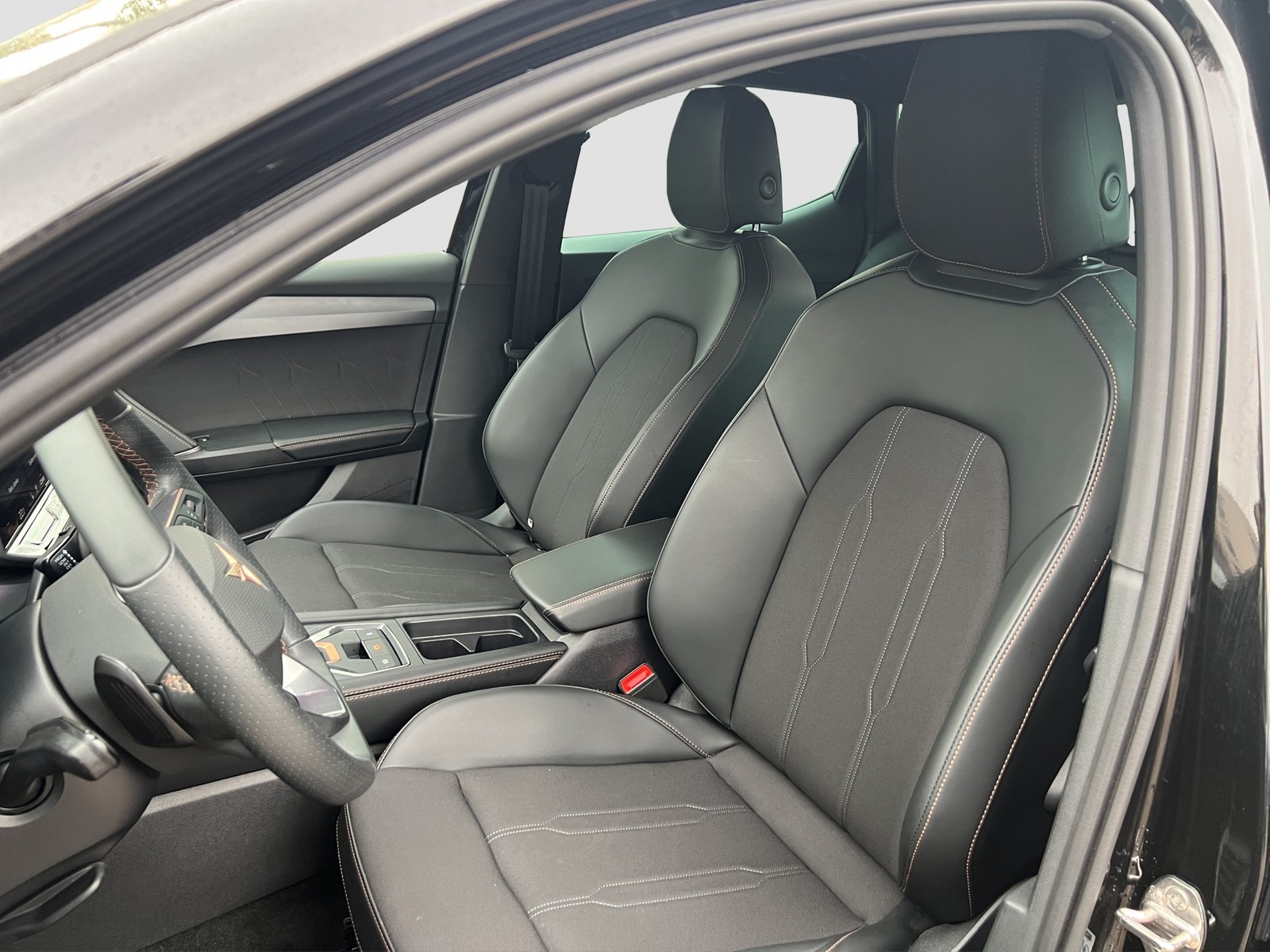 Cupra Leon 2.0 FACELIFT CAM ACC LM18 NAVI CARPLAY